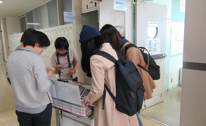 手をつなごう♪下馬福祉工房&福祉社会学科コラボカフェ